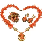 A 1930'S NATURAL CORAL PARURE ATT. TO MIRIAM HASKELL