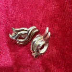 Vintage Gold Swirl Earrings