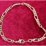 Elegant Gold Link Bracelet
