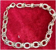 Elegant Gold Chain Bracelet