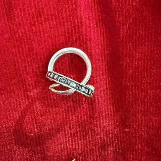 Black Earring 9001