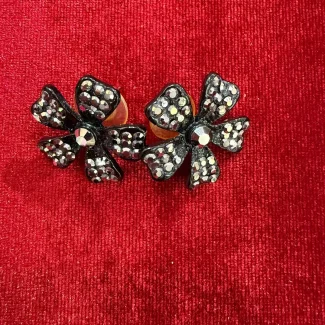 Black Earring 9017