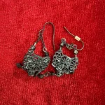 Black Earring 9018