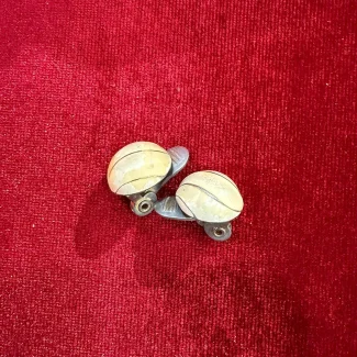Leaf-Pattern Studs