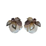 White Earring 3051