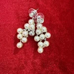 Pearl Cluster Dangles