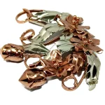 A LARGE FABULOUS VINTAGE FLORAL BROOCH 1