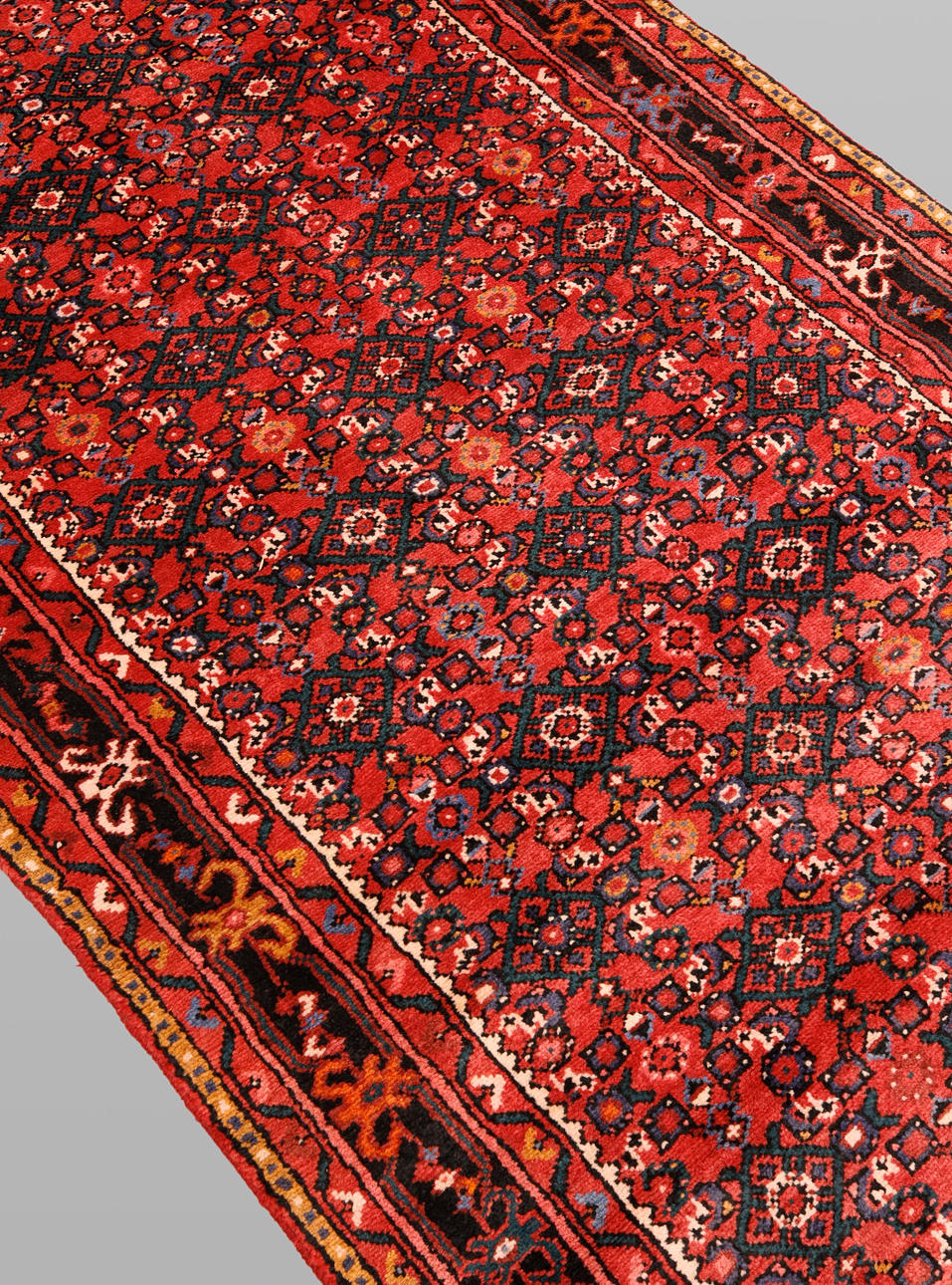 CARPET.-Hosseinabad-gallery-model-514-x-110-cm-3.jpg-filenameUTF-8CARPET.20Hosseinabad2C20gallery20model2C2051420x2011020cm20-203.jpg