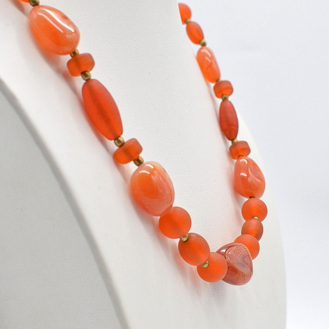 GEMSTONE-NECKLACE-MADE-OF-CARNELIAN-3.jpg-filenameUTF-8GEMSTONE20NECKLACE20MADE20OF20CARNELIAN203.jpg