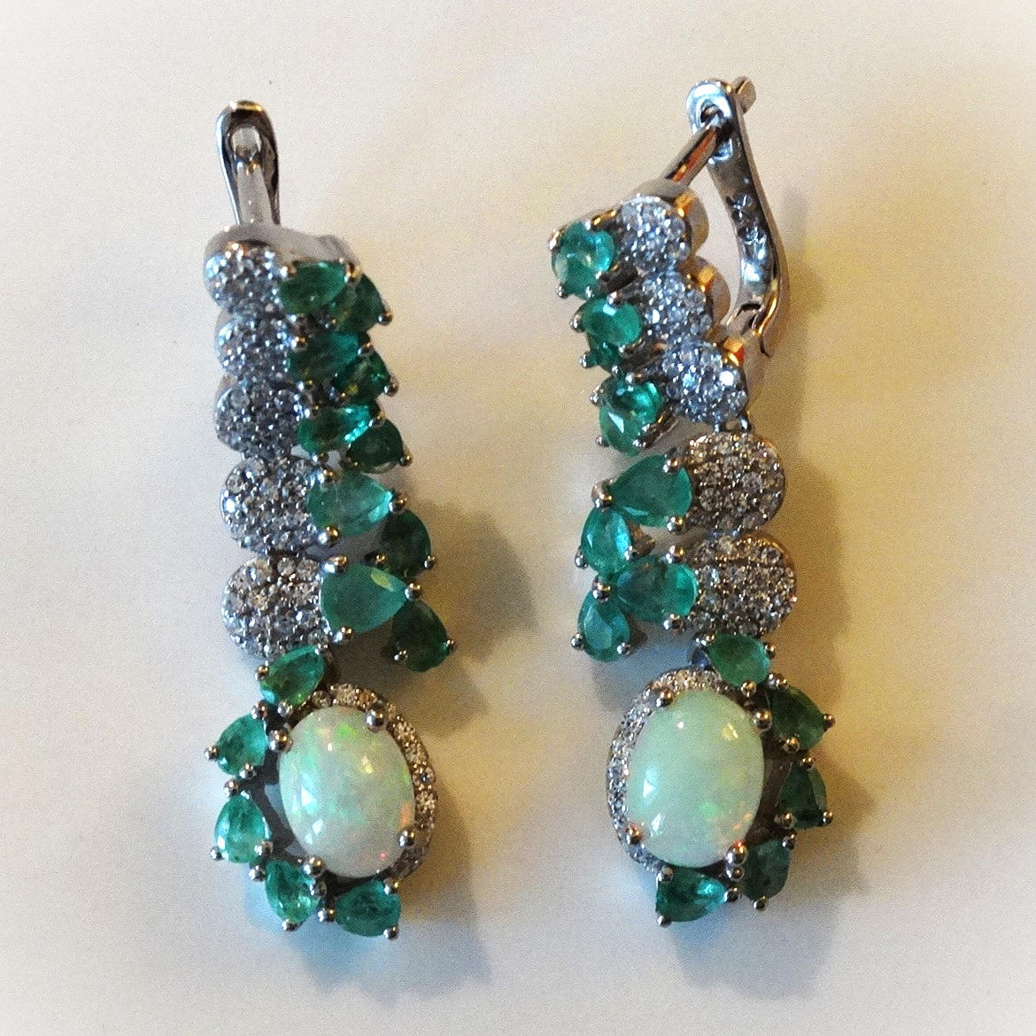 OPAL-AND-EMERALD-EARRINGS-2-1.jpg-filenameUTF-8OPAL20AND20EMERALD20EARRINGS2022028129.jpg