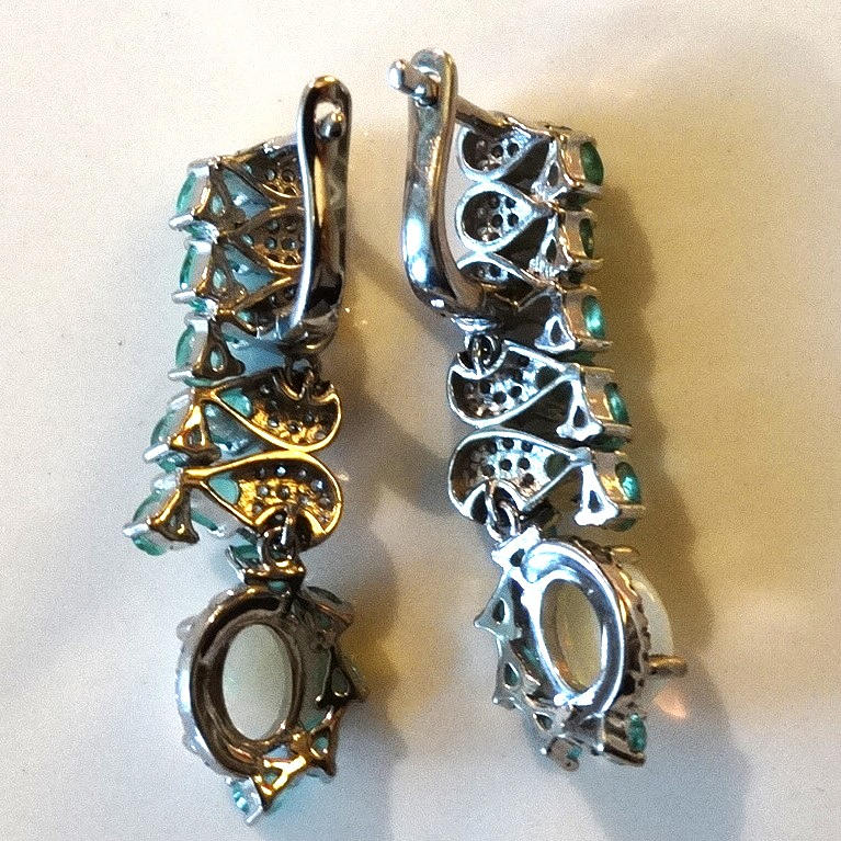 OPAL-AND-EMERALD-EARRINGS-3-1.jpg-filenameUTF-8OPAL20AND20EMERALD20EARRINGS2032028129.jpg
