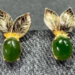 Vintage 12K gold-filled green jade cab leaves screw back earrings 1