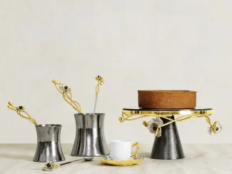 Anemone Cake Stand