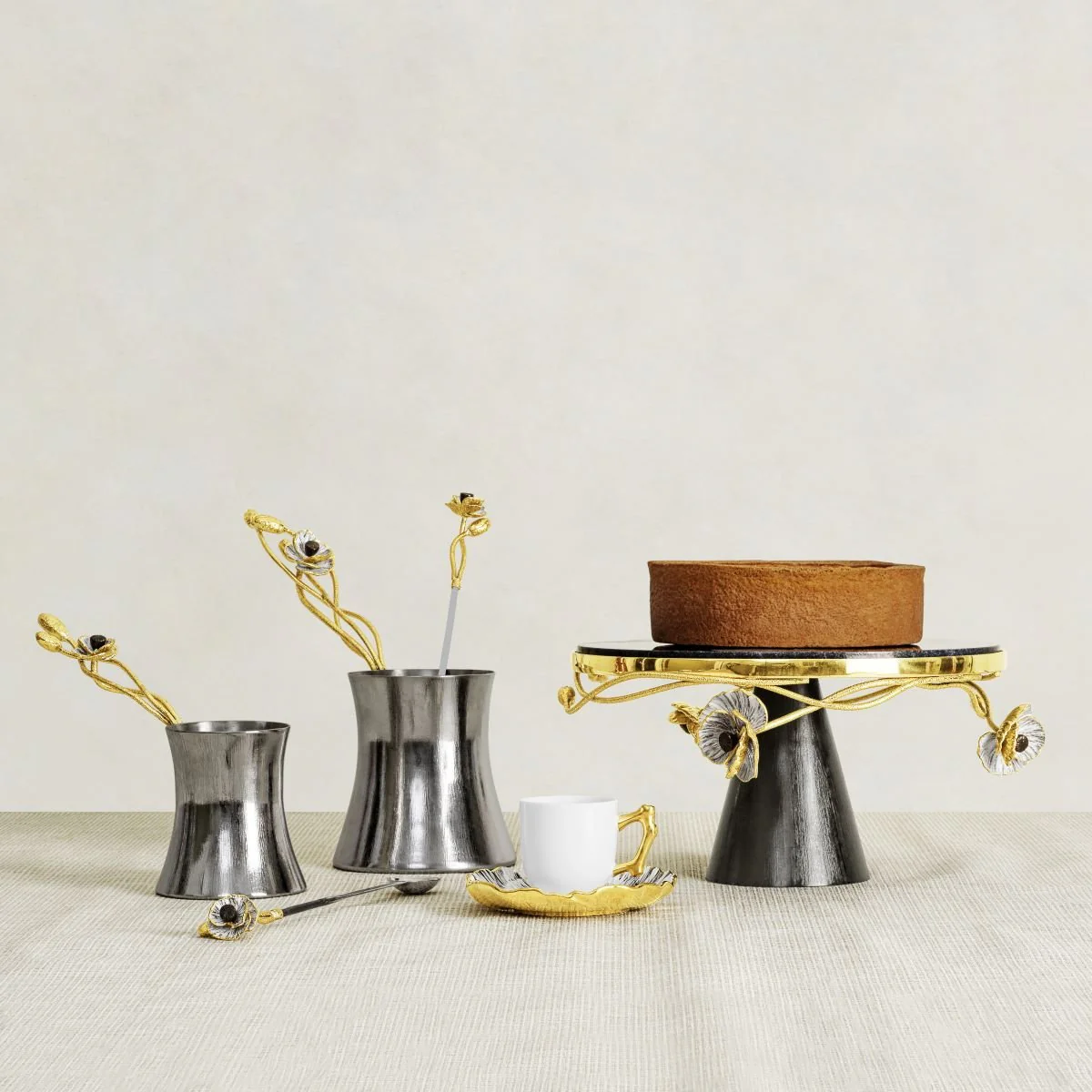 michael-aram-anemone-cake-stand-112286-1.webp-filenameUTF-8michael-aram-anemone-cake-stand-112286-1.webp-1.webp