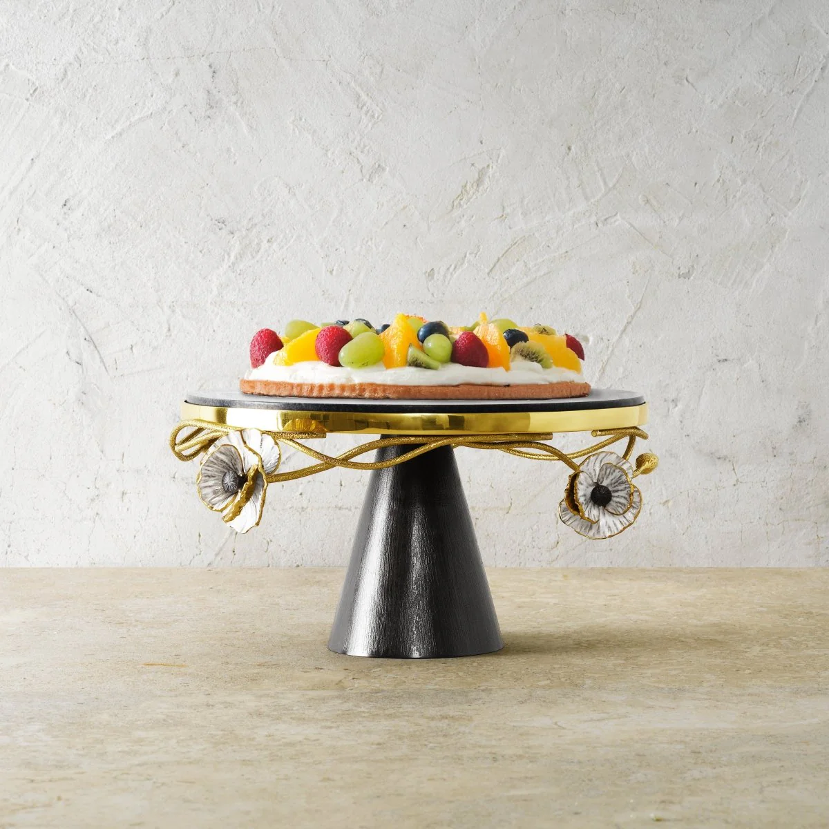 michael-aram-anemone-cake-stand-6896095-1.webp-filenameUTF-8michael-aram-anemone-cake-stand-6896095-1.webp-1.webp