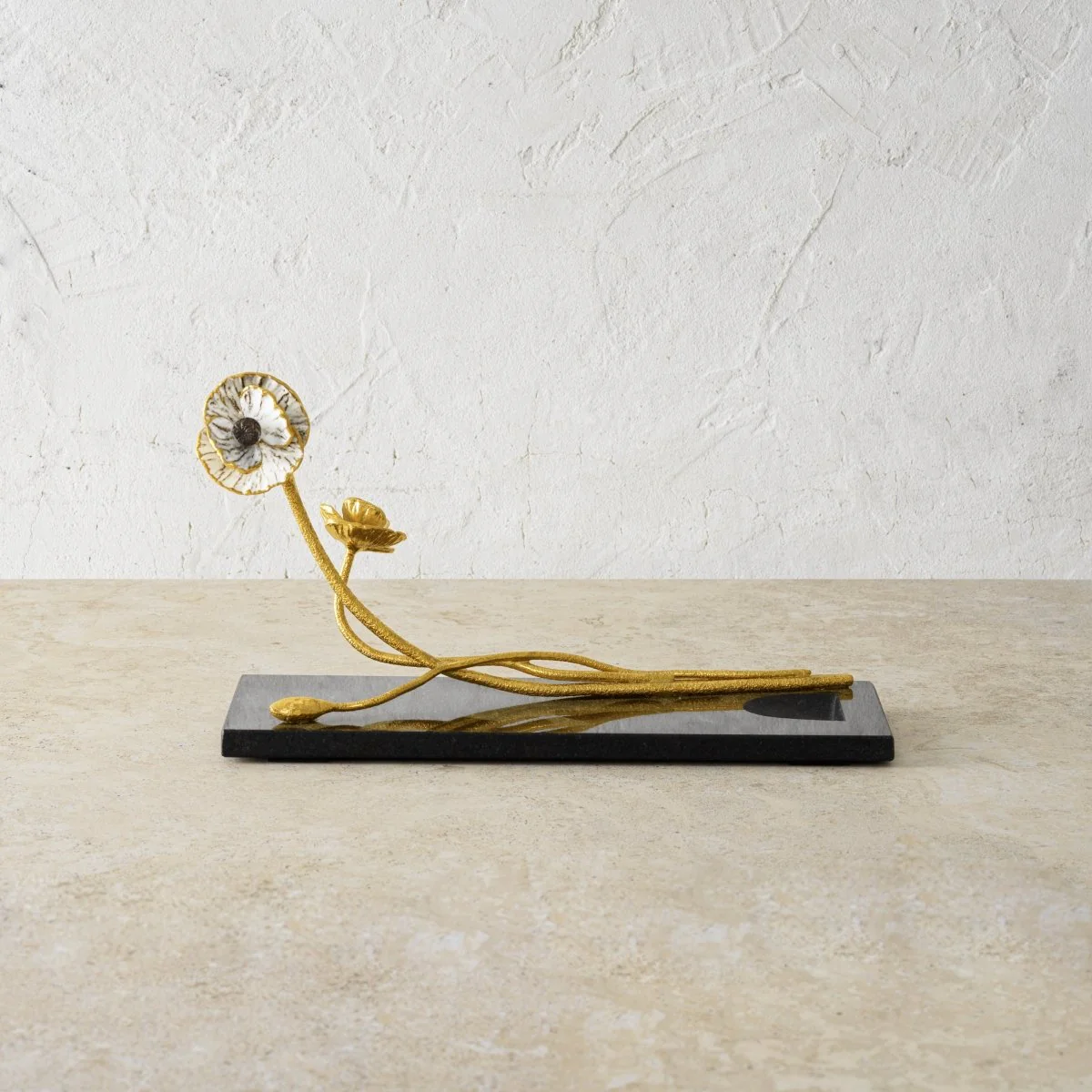 michael-aram-anemone-candleholders-573997-3.webp-filenameUTF-8michael-aram-anemone-candleholders-573997-3.webp-3.webp