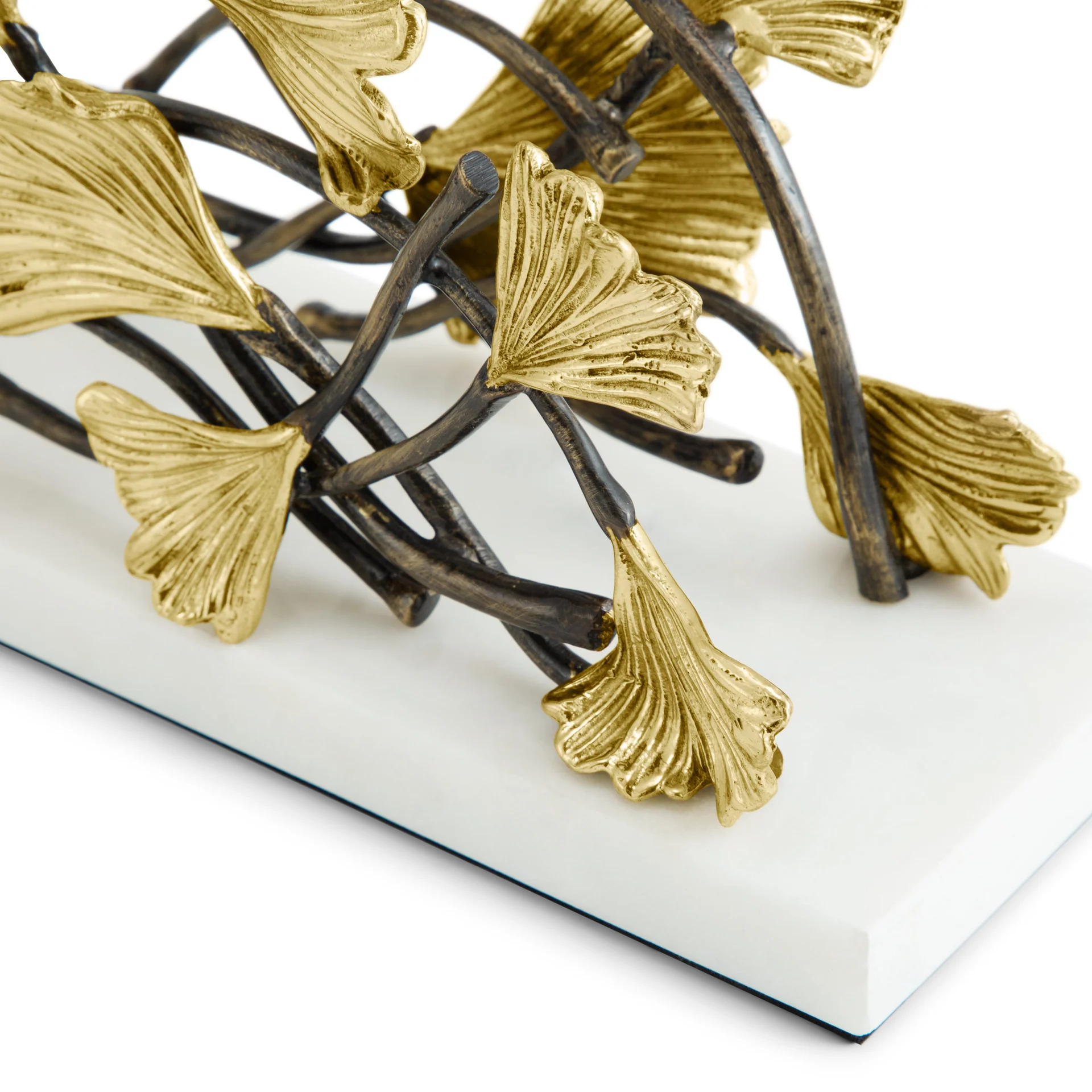 michael-aram-golden-ginkgo-vertical-napkin-holder-580674-1.webp-filenameUTF-8michael-aram-golden-ginkgo-vertical-napkin-holder-580674-1.webp-1.webp